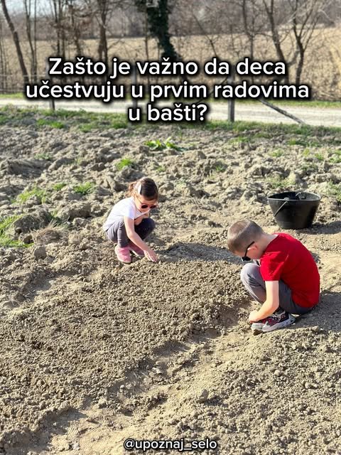 Deca i odrasli zajedno rade prve prolećne radove u bašti
